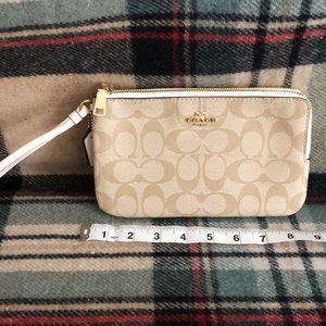 Double zip wristlet
